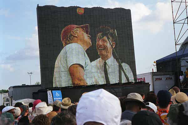 06_02a.jpg (30234 bytes)