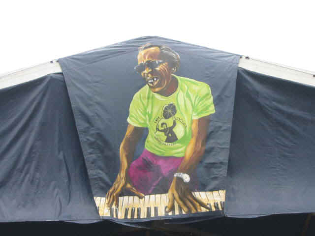 20040502 018.jpg (39121 bytes)